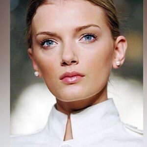 Freshwater pearl stud earrings sterling 925